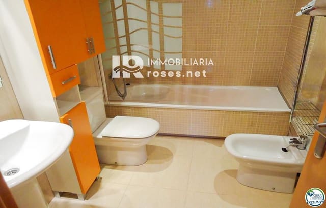 3 makuuhuone Asunto myytävänä paikassa Figueres mukana 
autotalli - 190 000 € (Ref: 9779080)