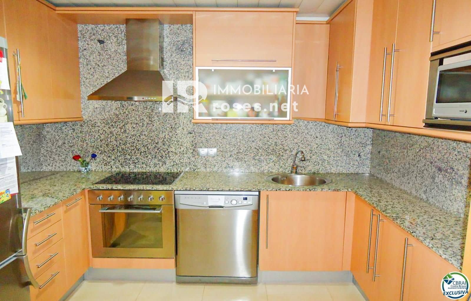 3 makuuhuone Asunto myytävänä paikassa Figueres mukana 
autotalli - 190 000 € (Ref: 9779080)