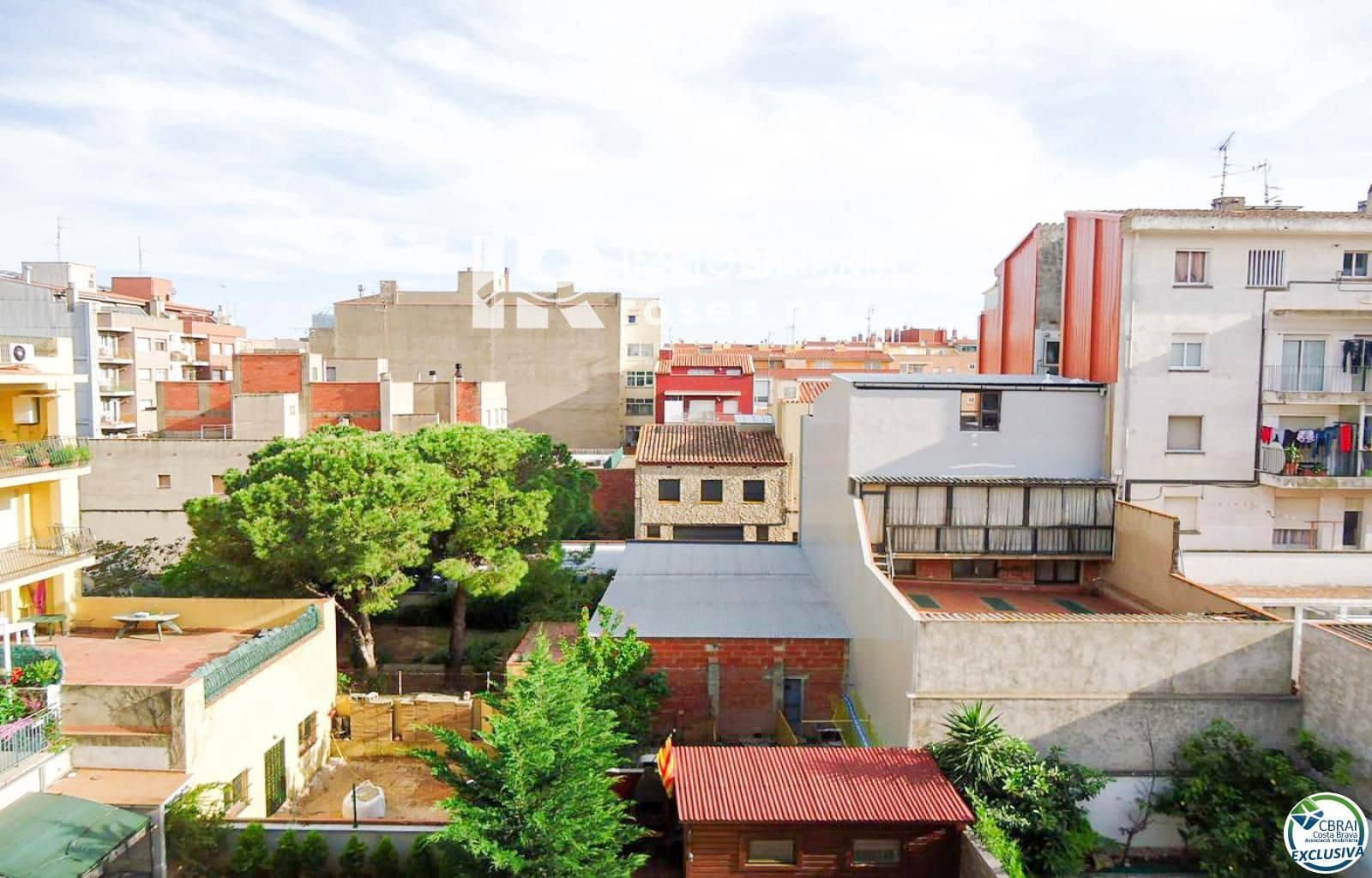 3 makuuhuone Asunto myytävänä paikassa Figueres mukana 
autotalli - 190 000 € (Ref: 9779080)