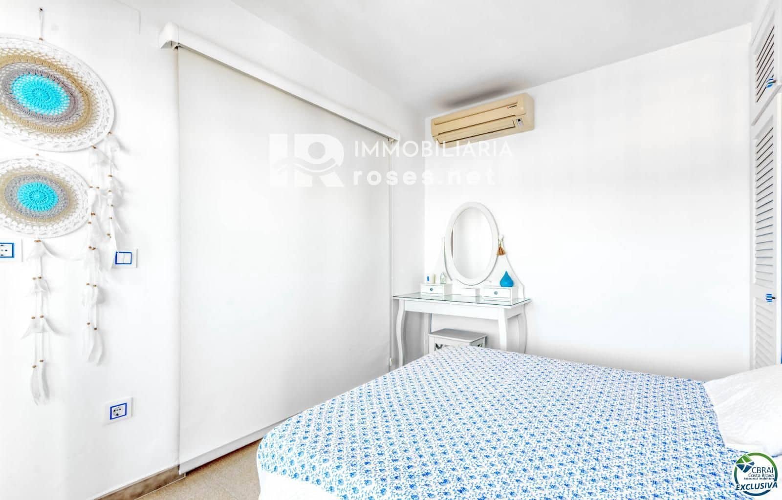2 bedroom Flat for sale in Roses - € 235,000 (Ref: 9779081)