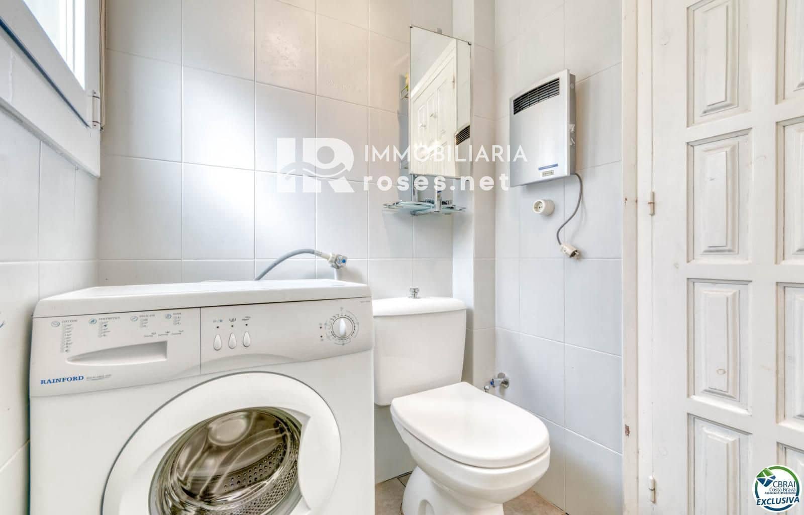 2 bedroom Flat for sale in Roses - € 235,000 (Ref: 9779081)