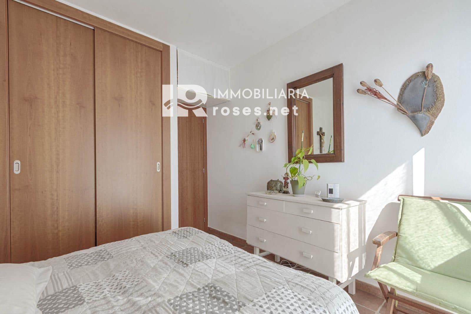 2 slaapkamer Flat te koop in Roses met zwembad - € 266.000 (Ref: 9779082)