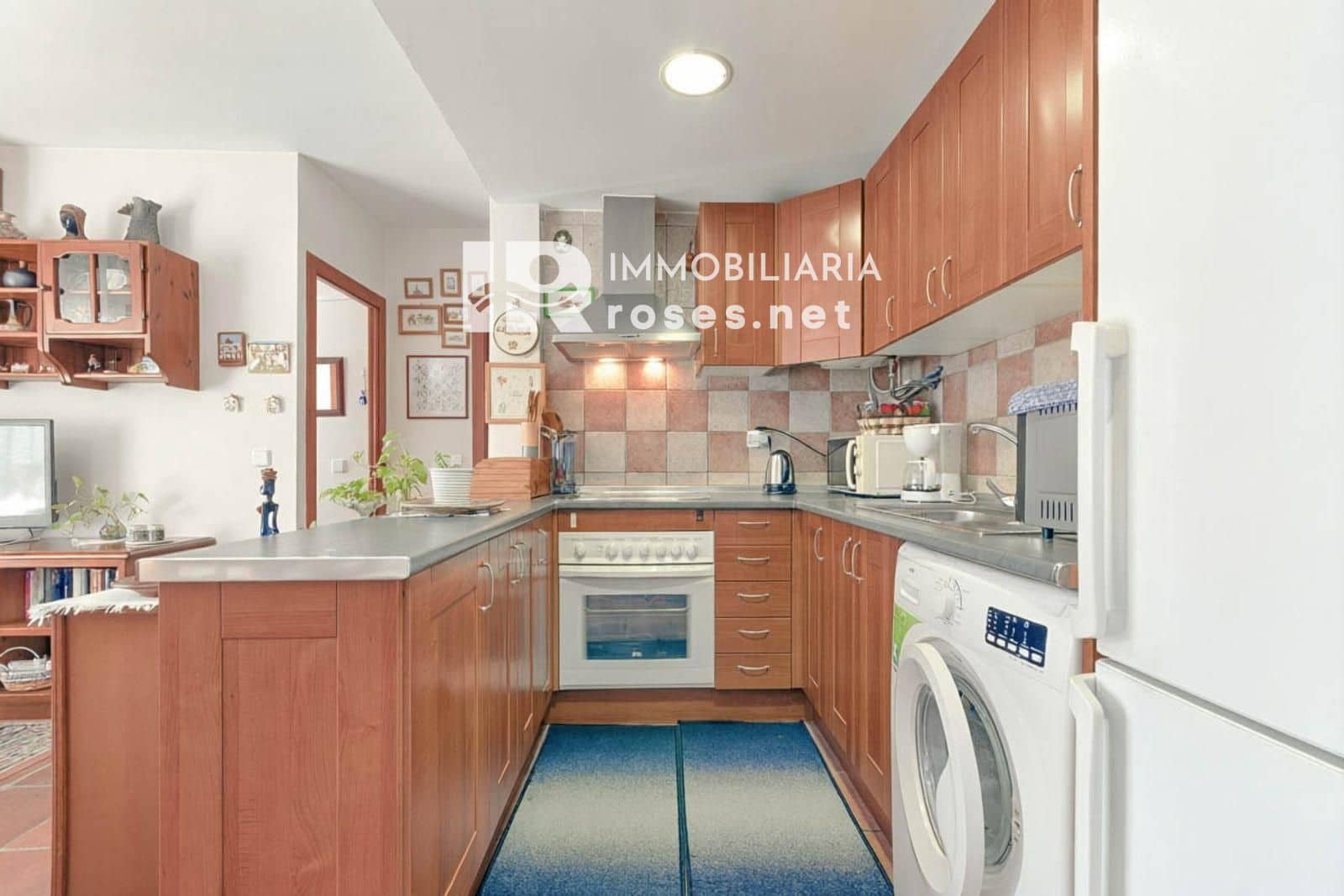 2 slaapkamer Flat te koop in Roses met zwembad - € 266.000 (Ref: 9779082)