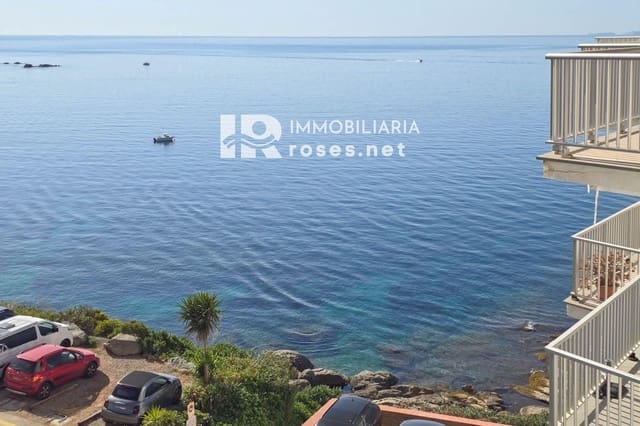 2 slaapkamer Flat te koop in Roses met zwembad - € 266.000 (Ref: 9779082)