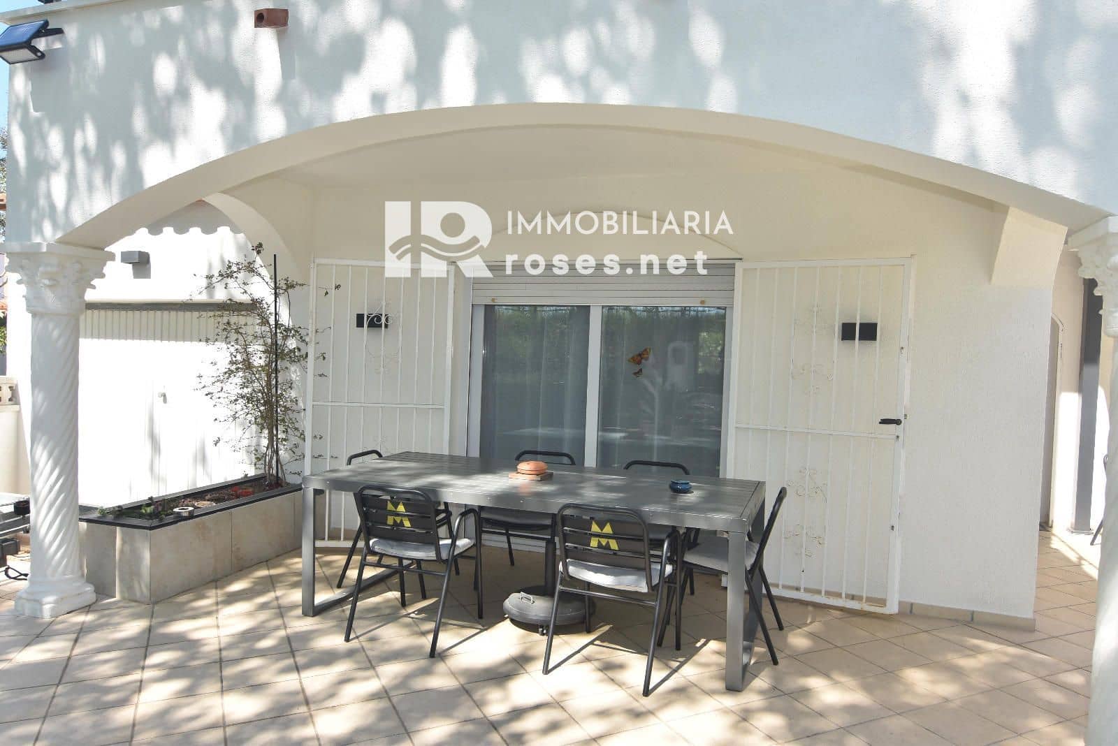 4 makuuhuone Huvila myytävänä paikassa Empuriabrava mukana uima-altaan 
autotalli - 650 000 € (Ref: 9784479)