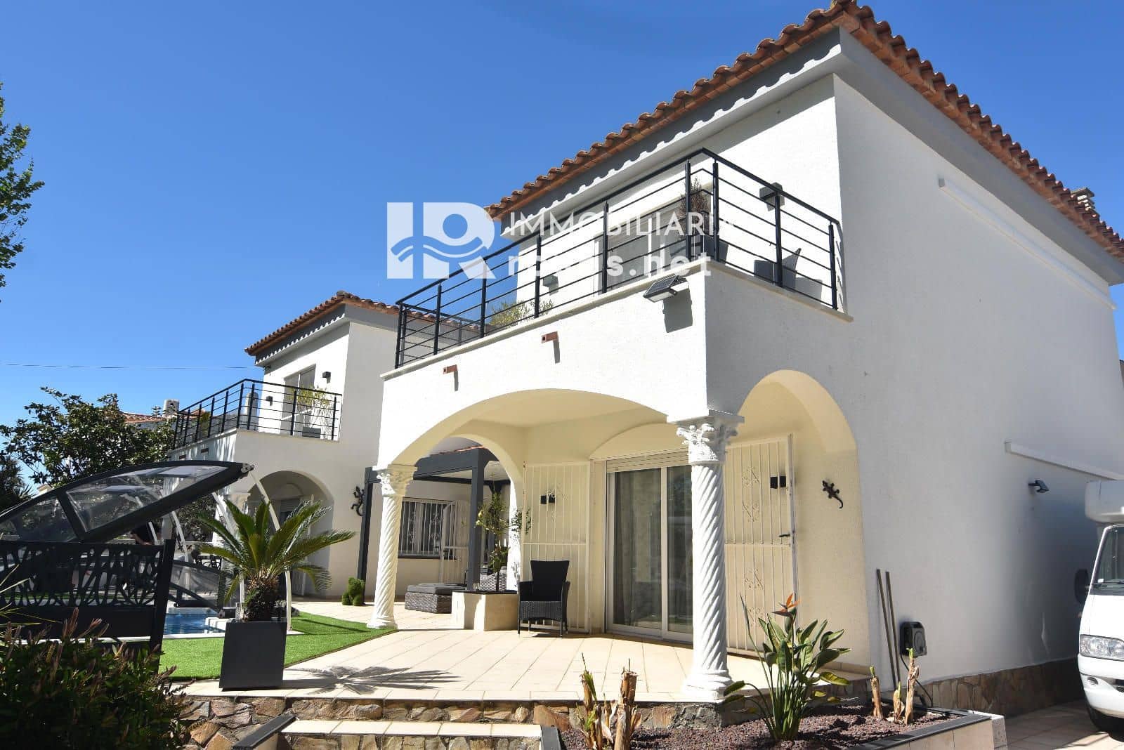 4 makuuhuone Huvila myytävänä paikassa Empuriabrava mukana uima-altaan 
autotalli - 650 000 € (Ref: 9784479)