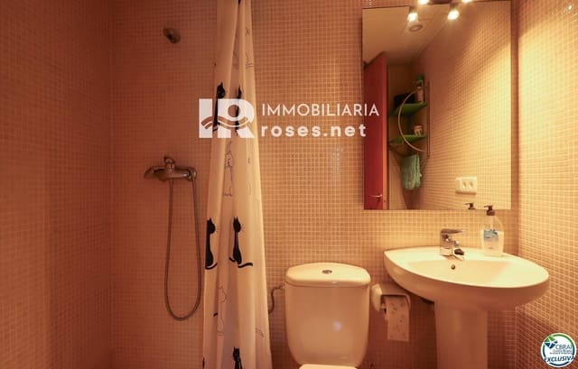 3 makuuhuone Asunto myytävänä paikassa Llançà mukana 
autotalli - 247 000 € (Ref: 9784482)