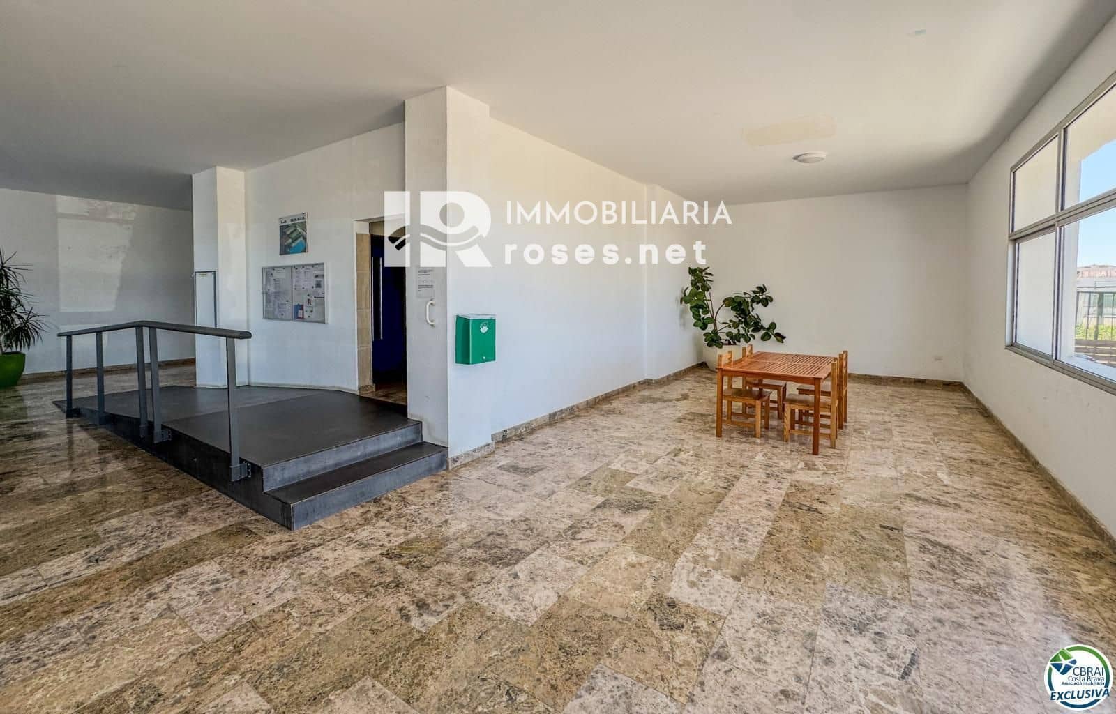 Apartamento para venda em Roses com piscina - 86 500 € (Ref: 9784483)