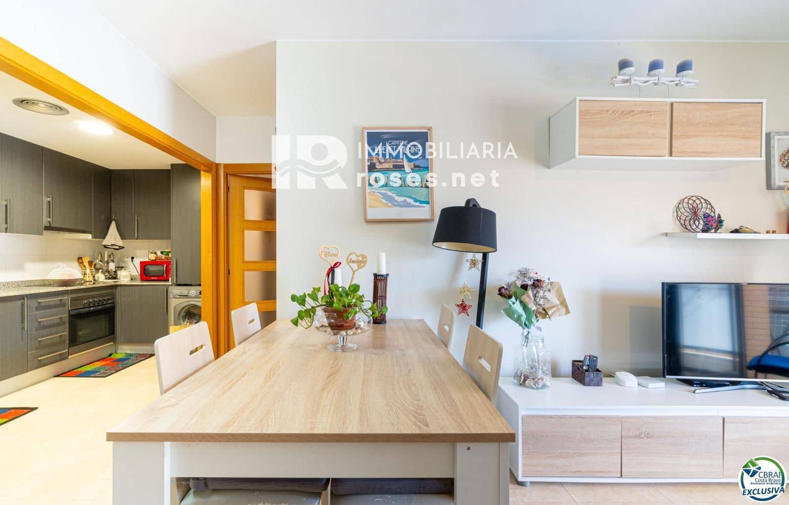 2 makuuhuone Asunto myytävänä paikassa Roses mukana uima-altaan 
autotalli - 215 000 € (Ref: 9793175)