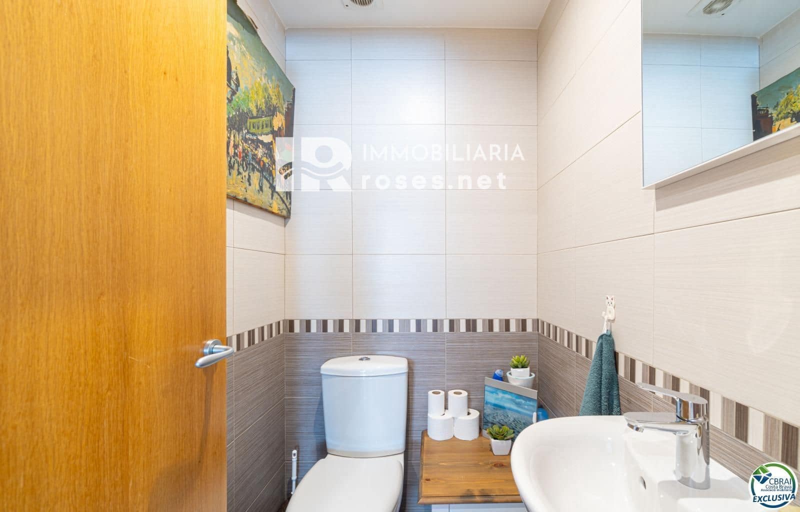 2 makuuhuone Asunto myytävänä paikassa Roses mukana uima-altaan 
autotalli - 215 000 € (Ref: 9793175)