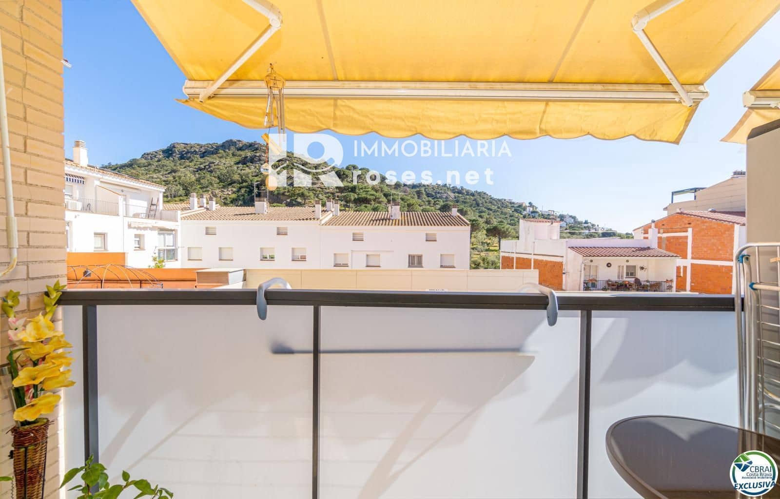 2 makuuhuone Asunto myytävänä paikassa Roses mukana uima-altaan 
autotalli - 215 000 € (Ref: 9793175)