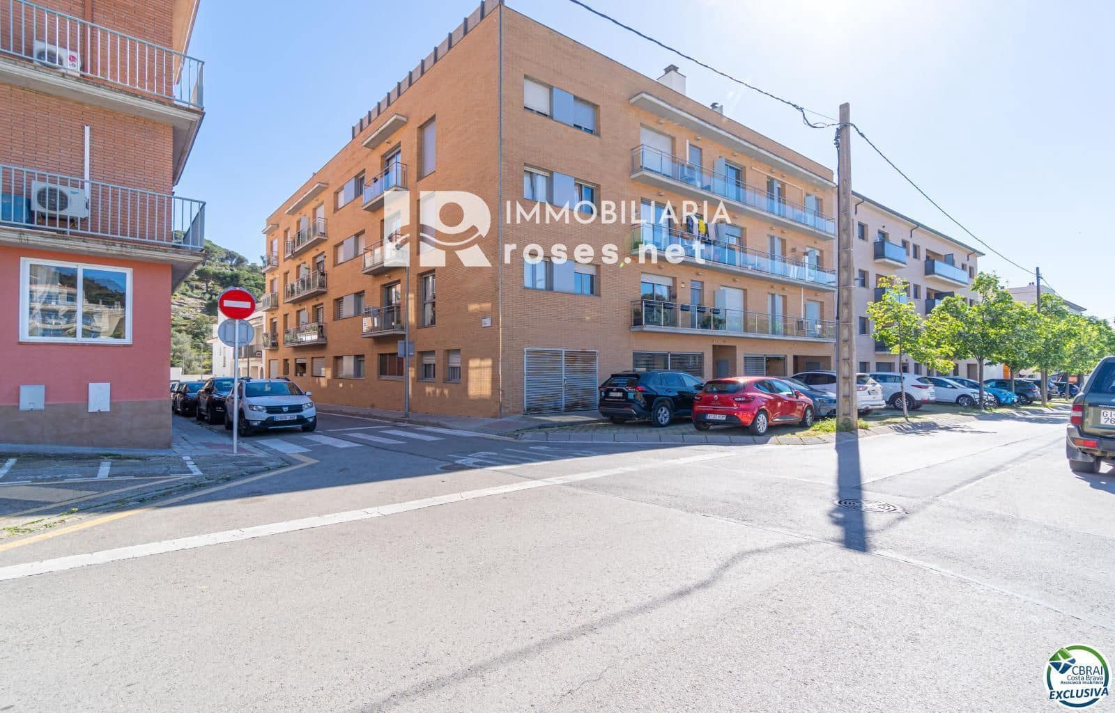 2 makuuhuone Asunto myytävänä paikassa Roses mukana uima-altaan 
autotalli - 215 000 € (Ref: 9793175)