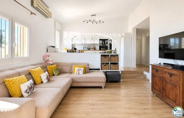 4 chambre Villa/Maison à vendre à L'Estartit, Torroella de Montgrí avec piscine garage - 449 000 € (Ref: 9797984)