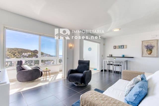 2 makuuhuone Asunto myytävänä paikassa Roses - 355 000 € (Ref: 9804856)