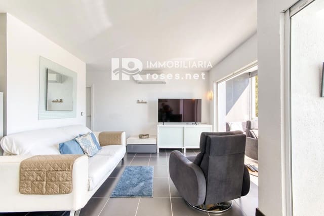 2 makuuhuone Asunto myytävänä paikassa Roses - 355 000 € (Ref: 9804856)