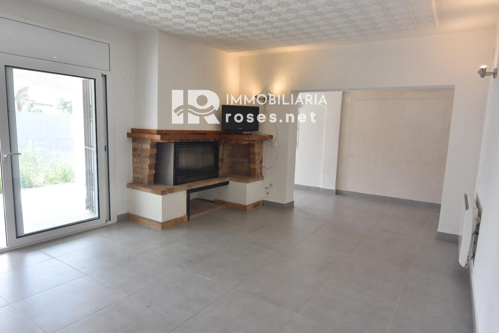 3 chambre Villa/Maison à vendre à Empuriabrava avec garage - 480 000 € (Ref: 9808580)