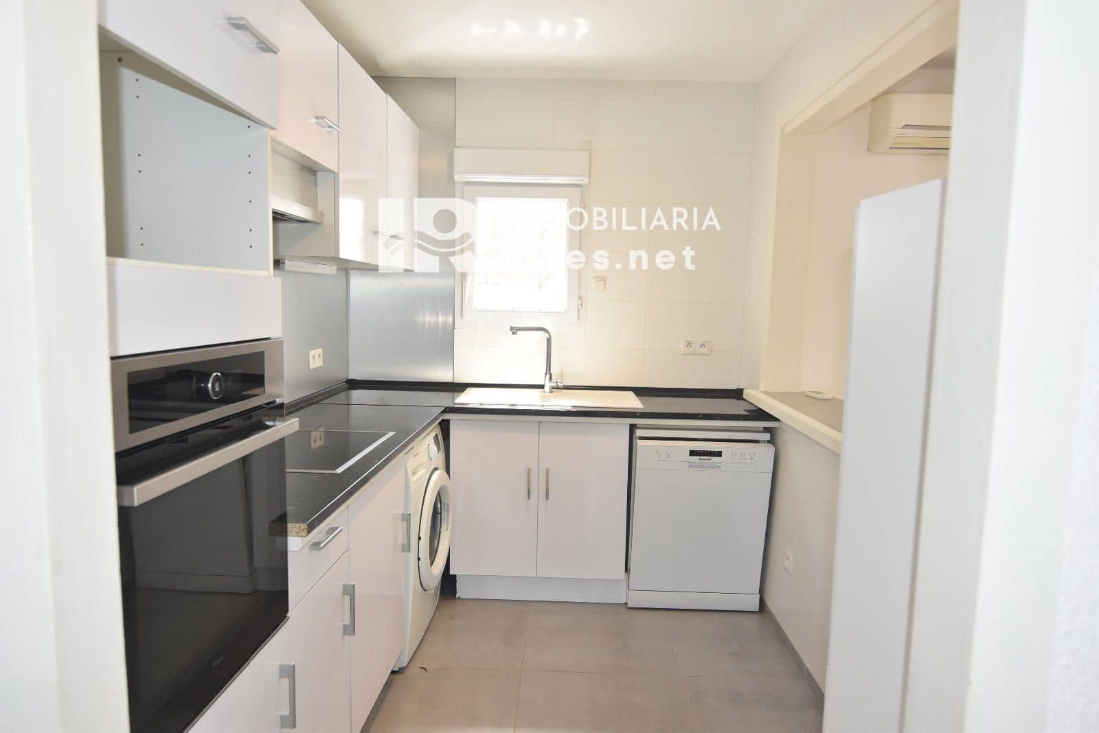 3 chambre Villa/Maison à vendre à Empuriabrava avec garage - 480 000 € (Ref: 9808580)