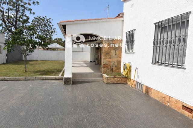 3 chambre Villa/Maison à vendre à Empuriabrava, Castelló d'Empúries avec garage - 480 000 € (Ref: 9808580)