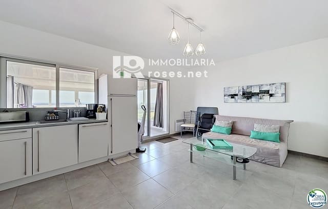 Leilighet til salgs i Roses med svømmebasseng - € 160 000 (Ref: 9813453)