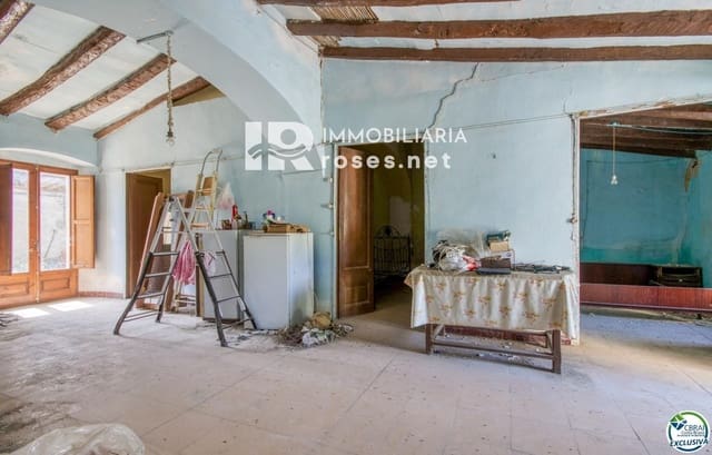 4 slaapkamer Villa te koop in Palau-saverdera met garage - € 349.000 (Ref: 9814625)