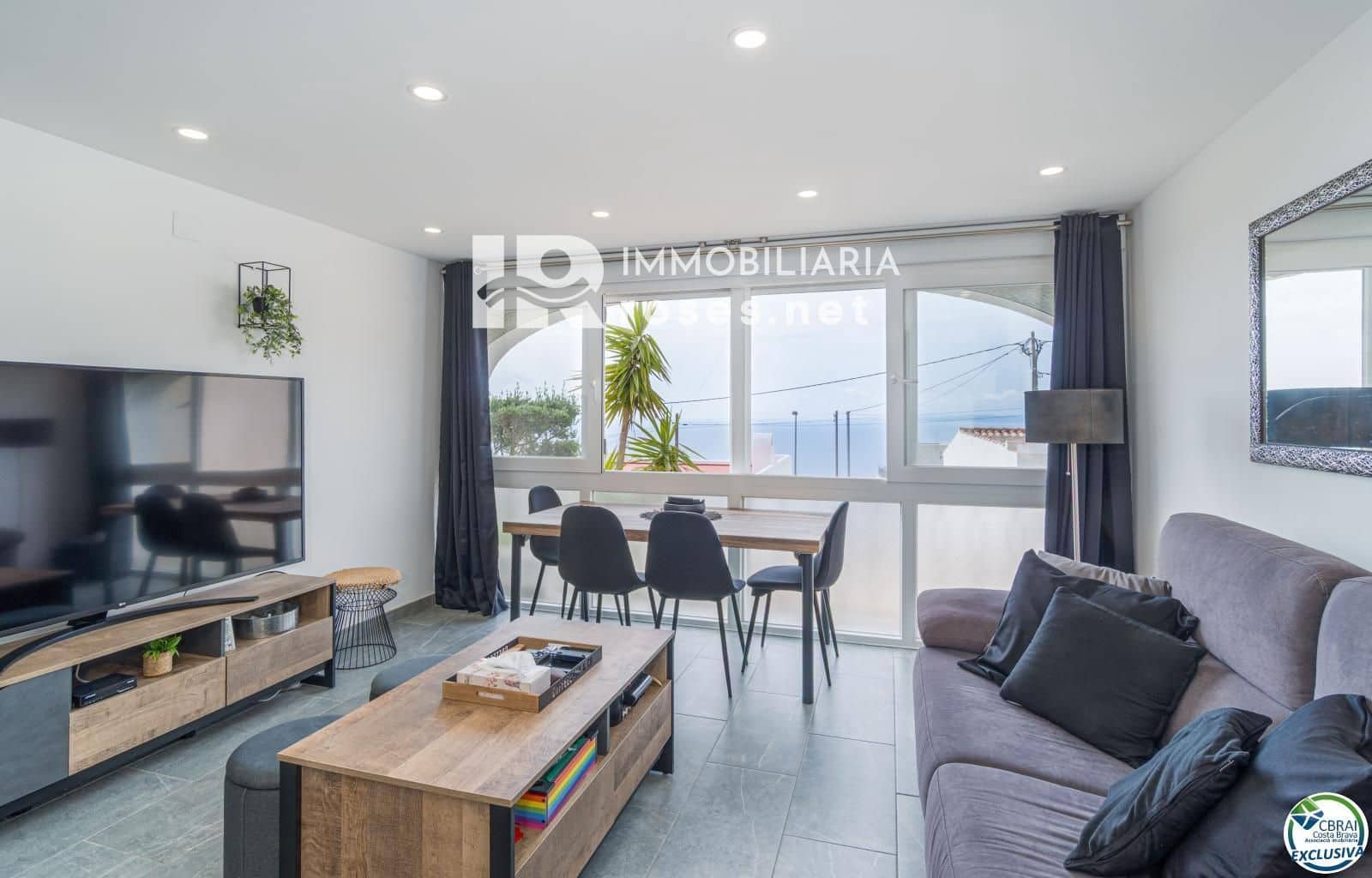 2 sovrum Villa till salu i Roses med garage - 299 000 € (Ref: 9814626)