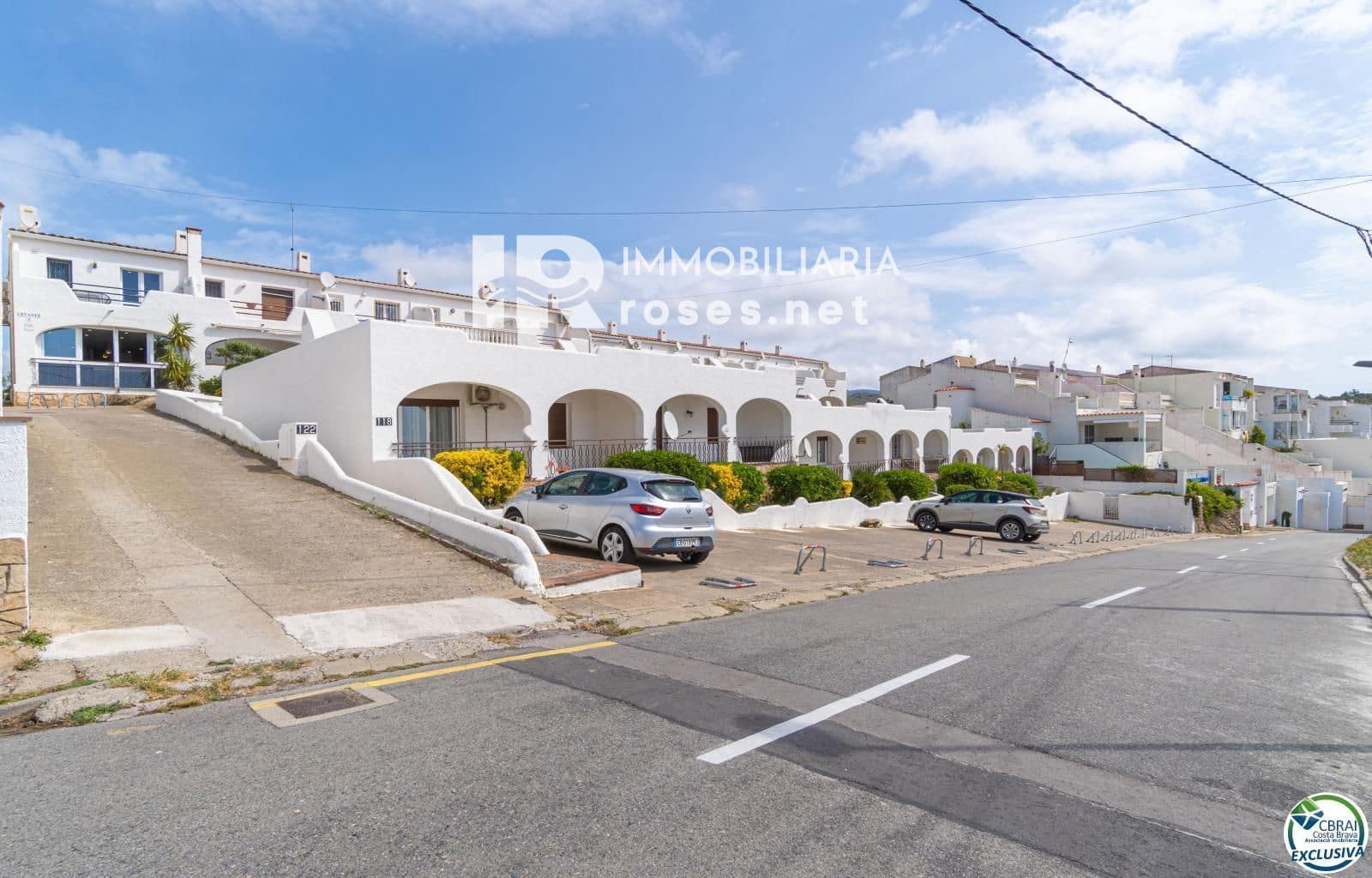 2 sovrum Villa till salu i Roses med garage - 299 000 € (Ref: 9814626)