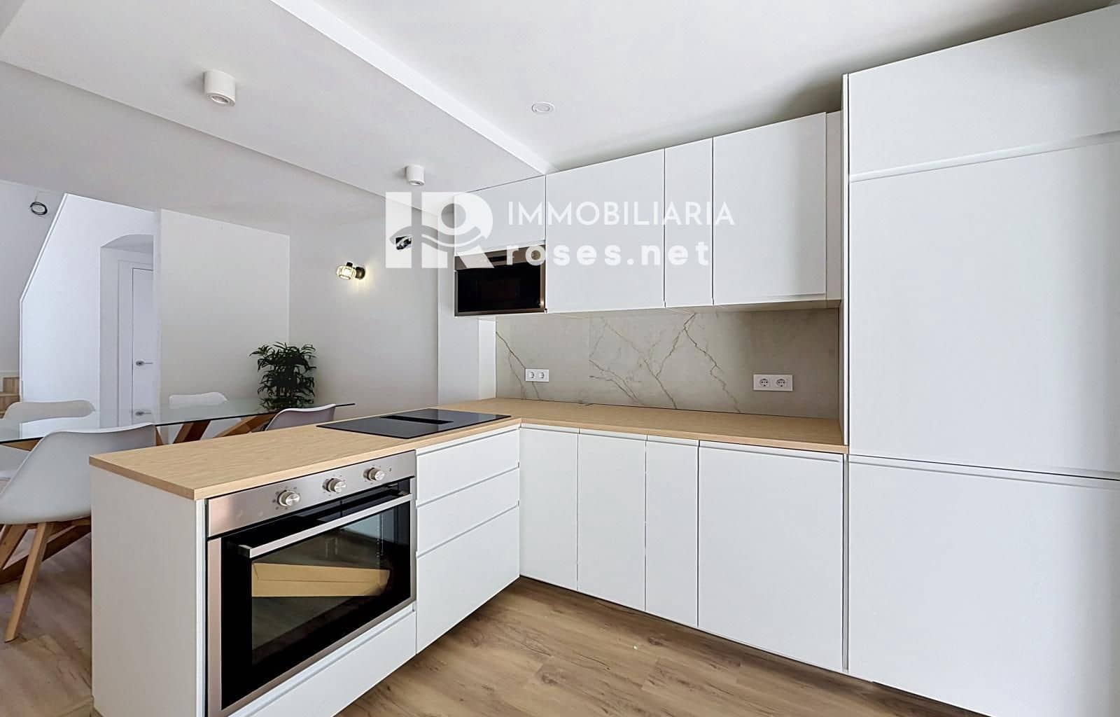 3 makuuhuone Huvila myytävänä paikassa Empuriabrava - 299 000 € (Ref: 9820870)