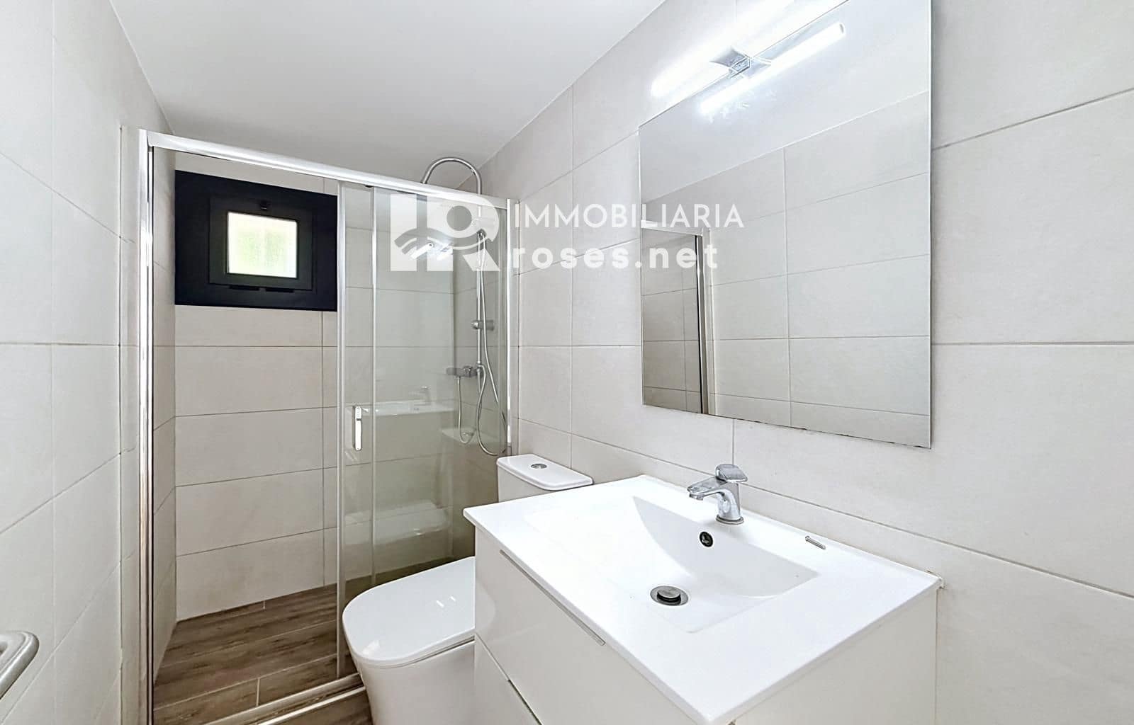 3 makuuhuone Huvila myytävänä paikassa Empuriabrava - 299 000 € (Ref: 9820870)