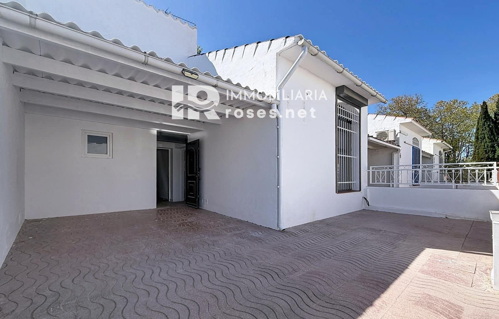 3 makuuhuone Huvila myytävänä paikassa Empuriabrava - 299 000 € (Ref: 9820870)