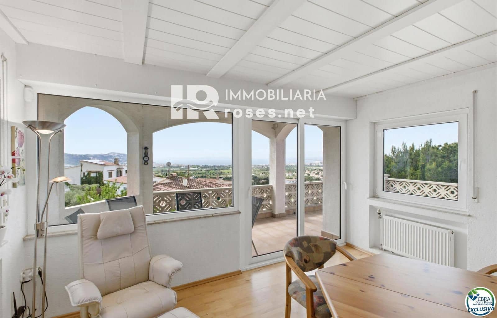2 soveværelse Villa til salg i El Mas Fumats med garage - € 359.000 (Ref: 9829587)