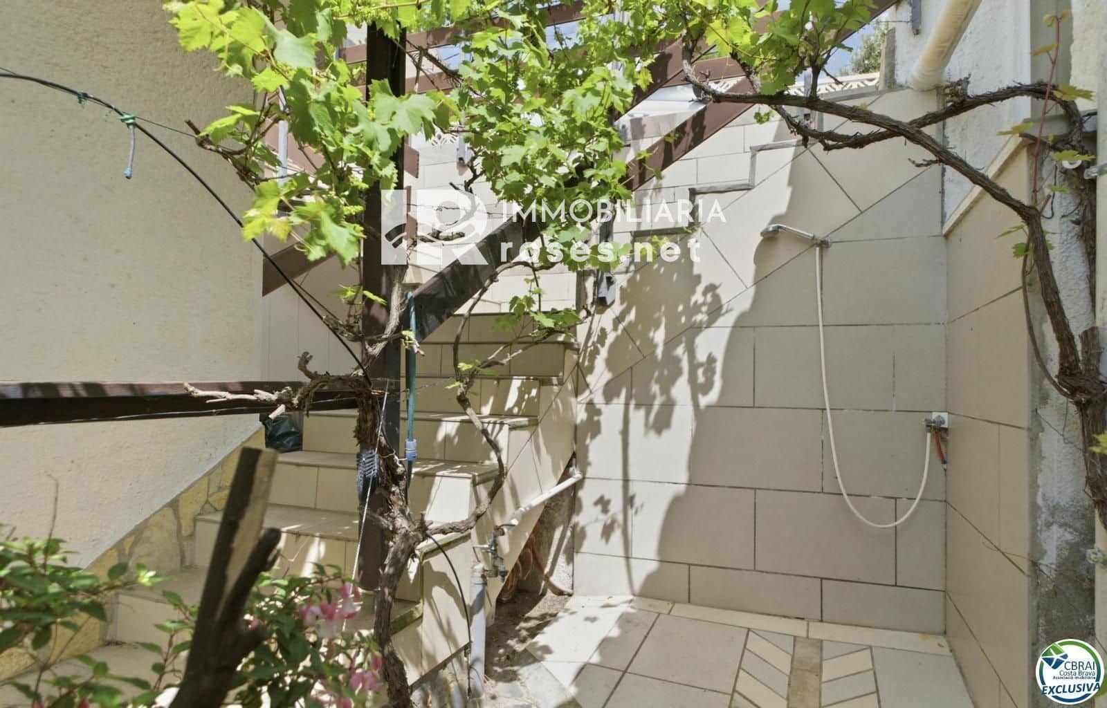 2 soveværelse Villa til salg i El Mas Fumats med garage - € 359.000 (Ref: 9829587)