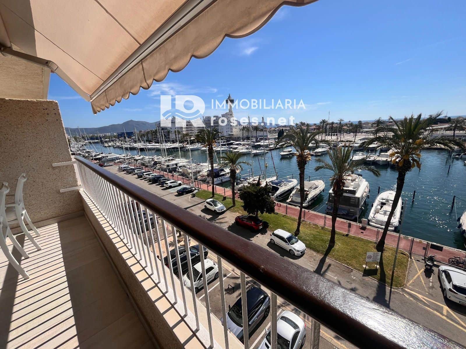 2 slaapkamer Flat te koop in Empuriabrava met garage - € 325.000 (Ref: 9836768)
