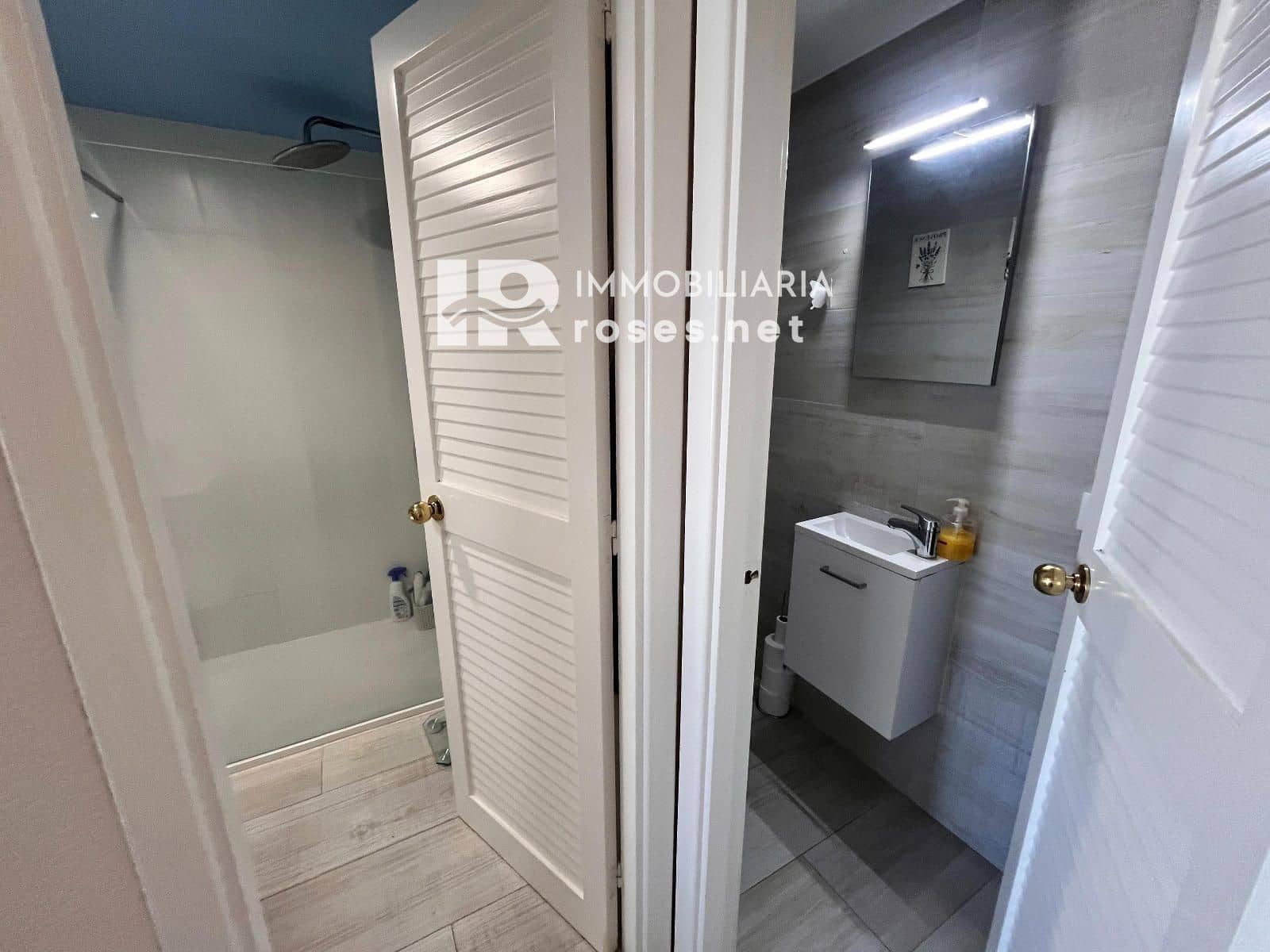 2 slaapkamer Flat te koop in Empuriabrava met garage - € 325.000 (Ref: 9836768)