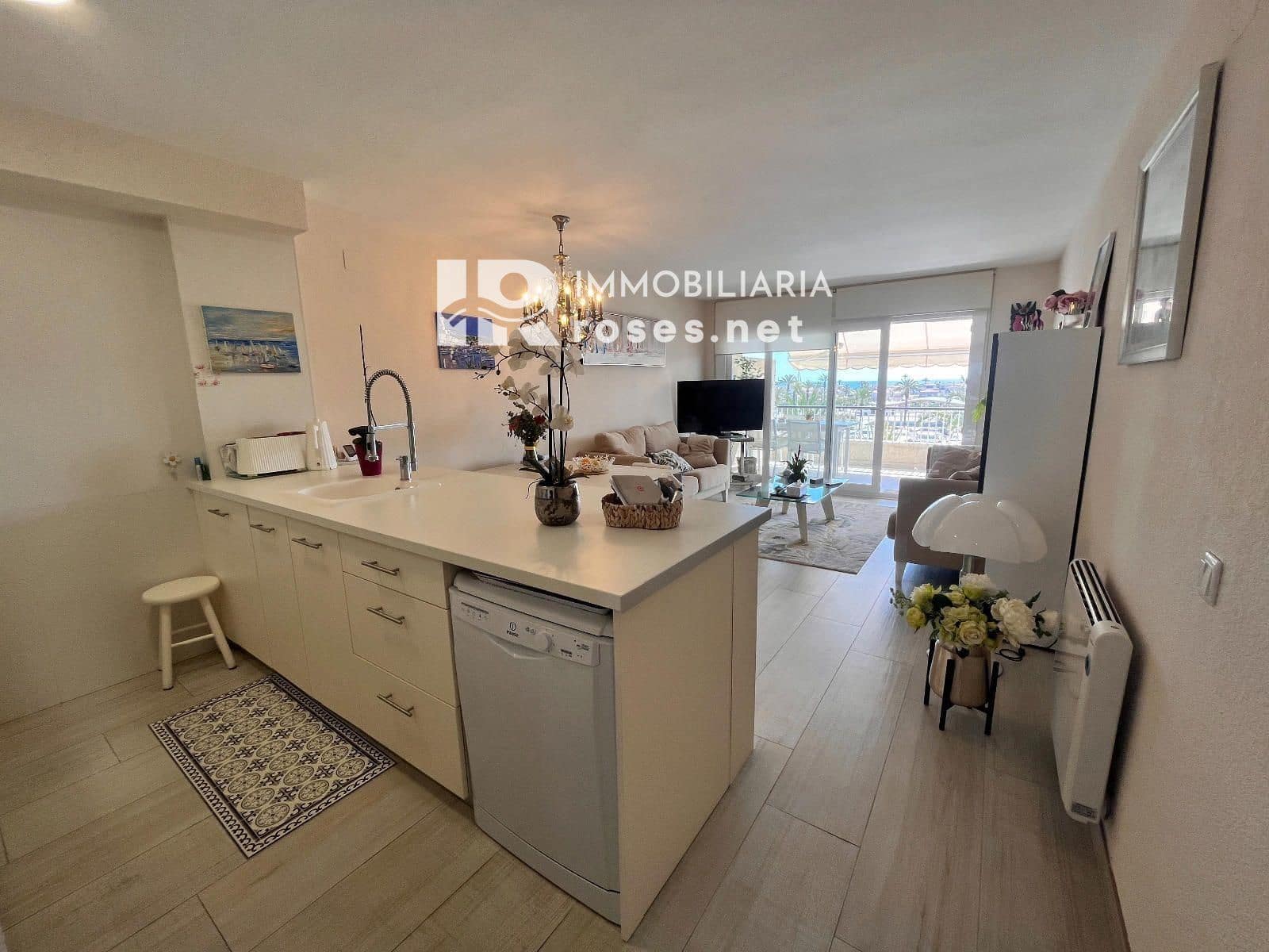 2 slaapkamer Flat te koop in Empuriabrava met garage - € 325.000 (Ref: 9836768)