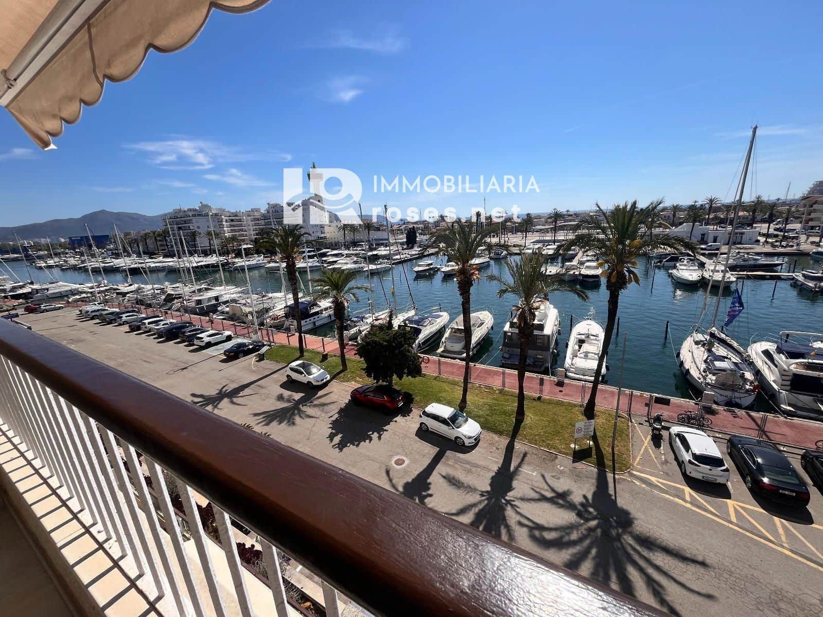 2 slaapkamer Flat te koop in Empuriabrava met garage - € 325.000 (Ref: 9836768)