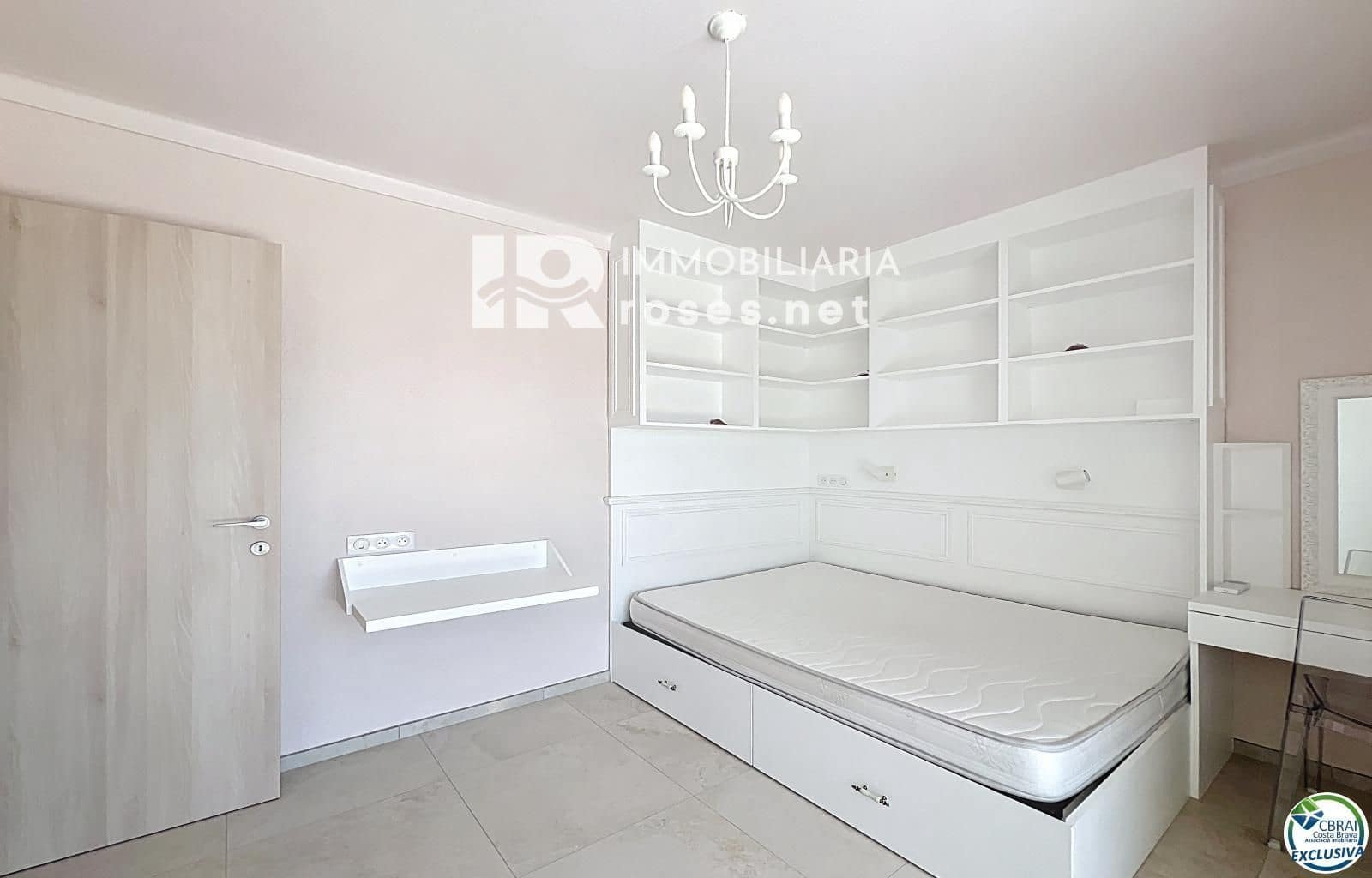 5 makuuhuone Huvila myytävänä paikassa Empuriabrava - 595 000 € (Ref: 9839716)