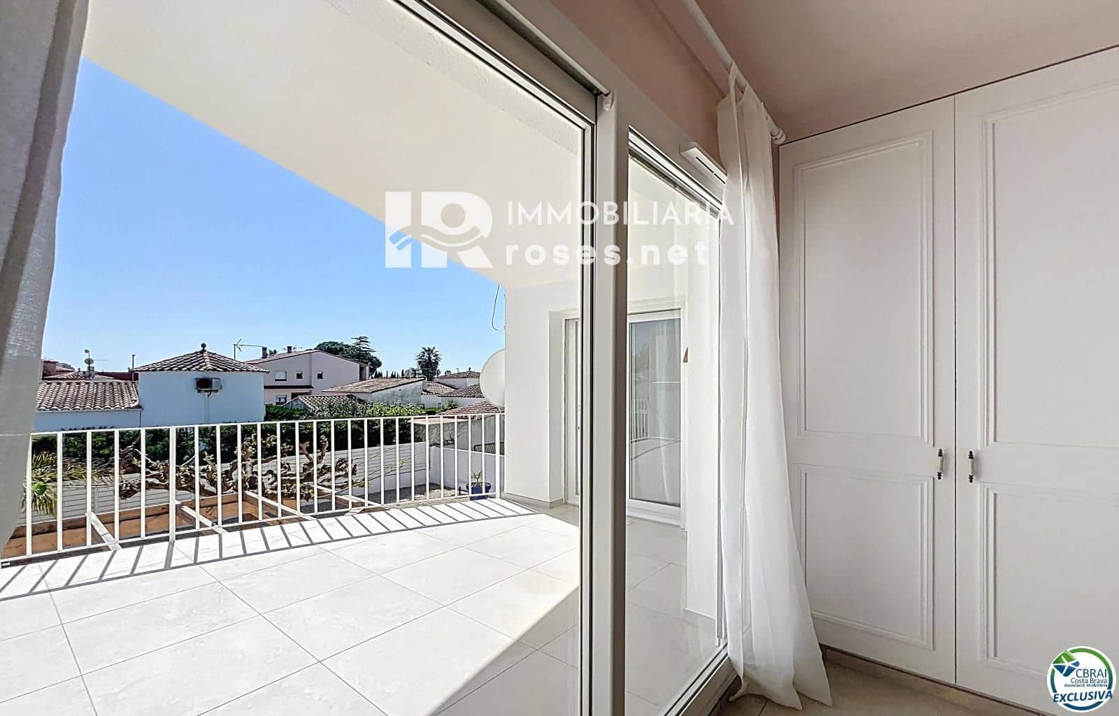 5 makuuhuone Huvila myytävänä paikassa Empuriabrava - 595 000 € (Ref: 9839716)