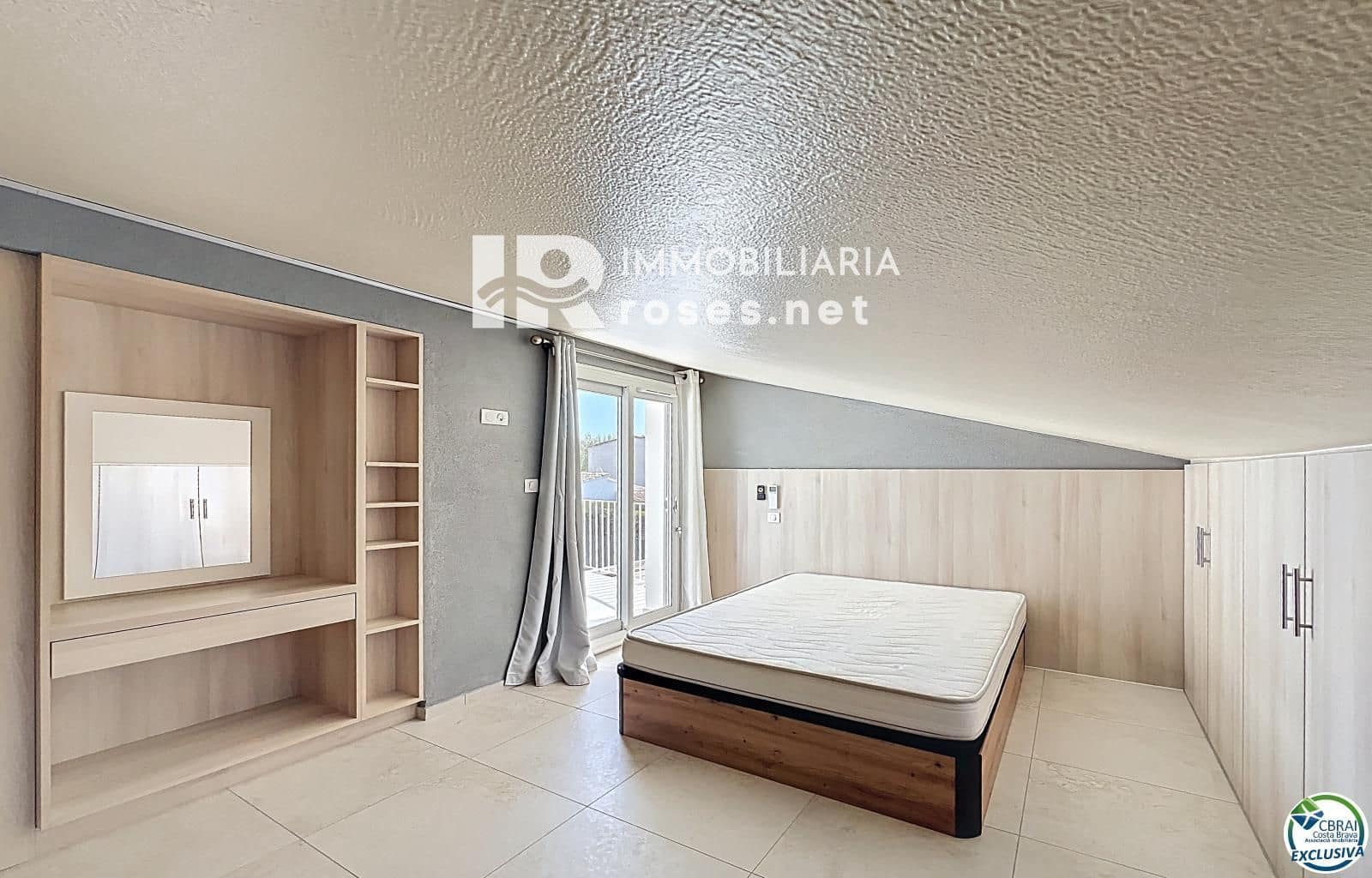 5 makuuhuone Huvila myytävänä paikassa Empuriabrava - 595 000 € (Ref: 9839716)