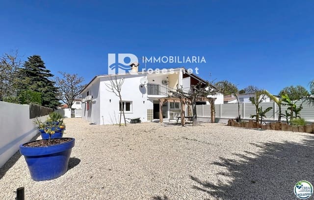 5 makuuhuone Huvila myytävänä paikassa Empuriabrava, Castelló d'Empúries - 595 000 € (Ref: 9839716)