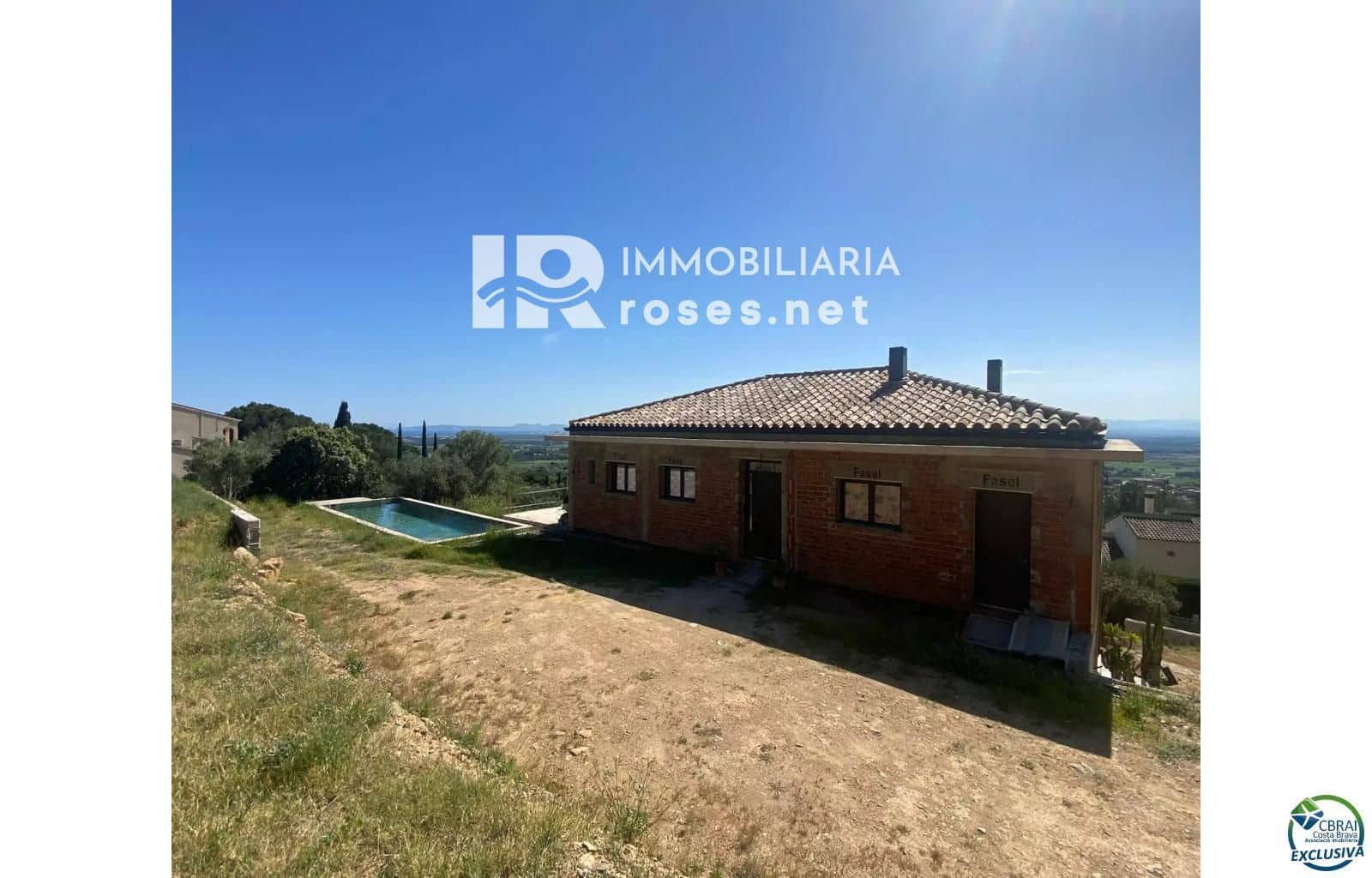 4 bedroom Villa for sale in Pau with pool garage - € 995,000 (Ref: 9839717)