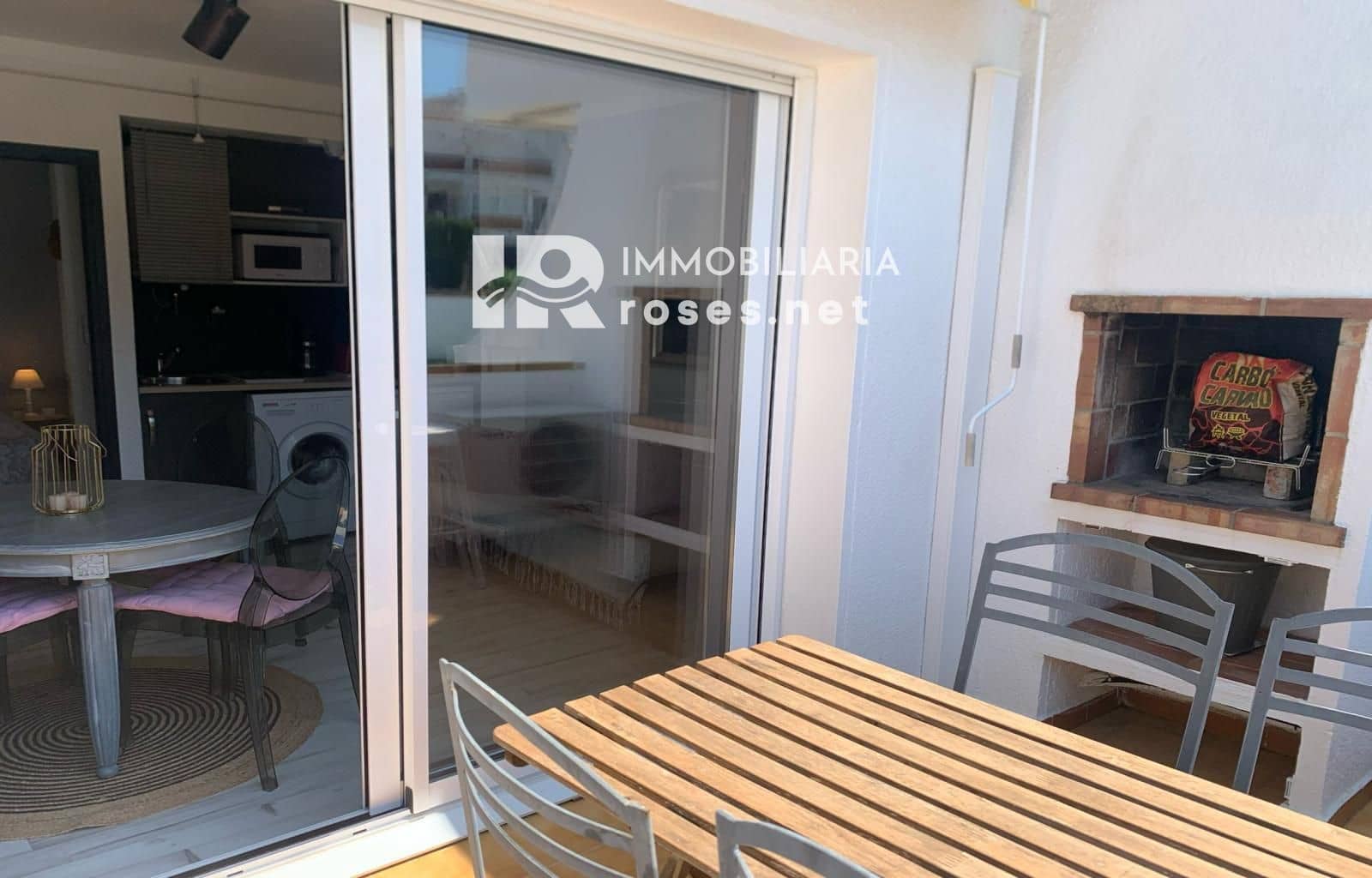 1 bedroom Flat for sale in Roses with pool - € 145,000 (Ref: 9849914)