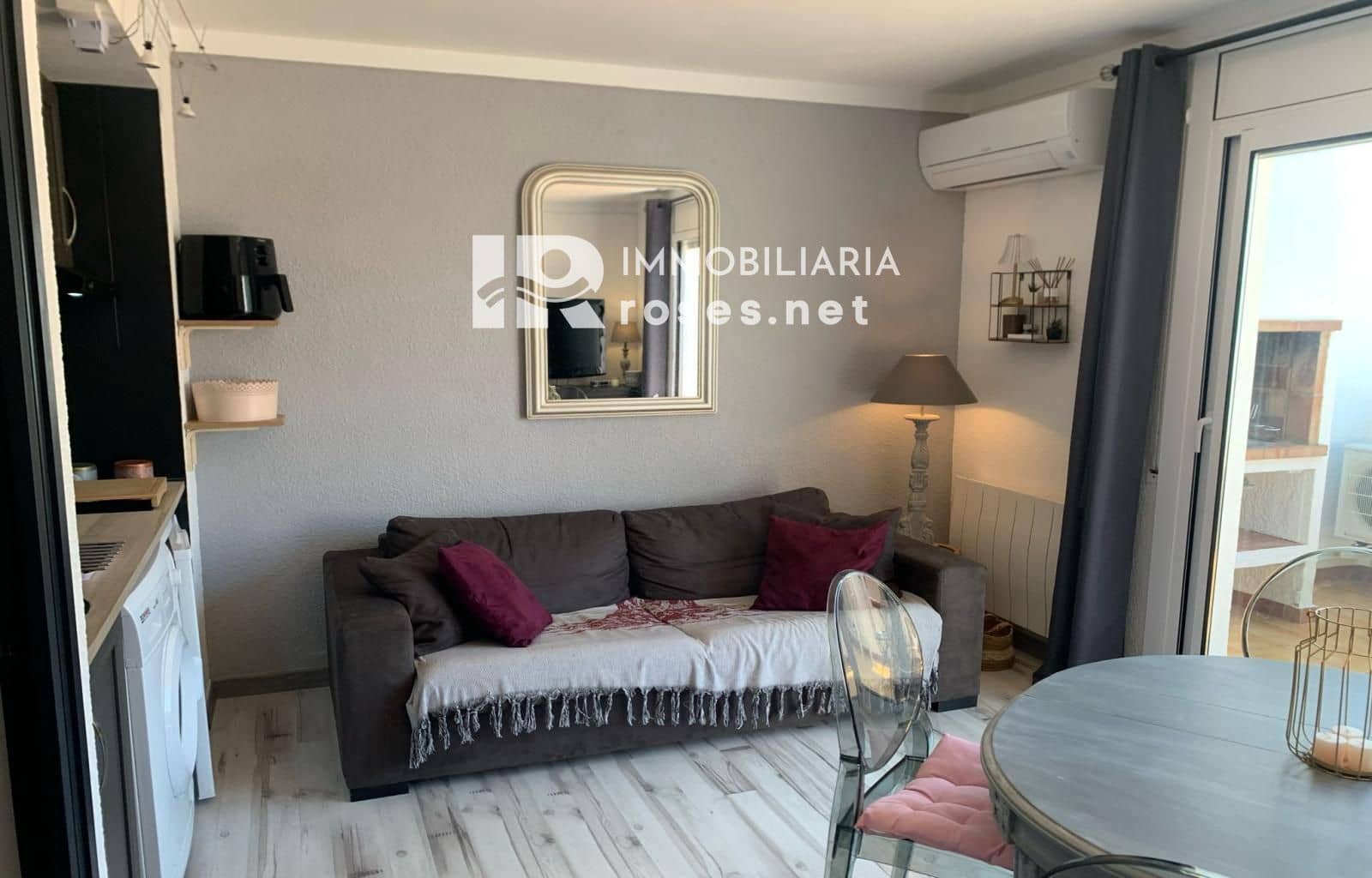 1 bedroom Flat for sale in Roses with pool - € 145,000 (Ref: 9849914)