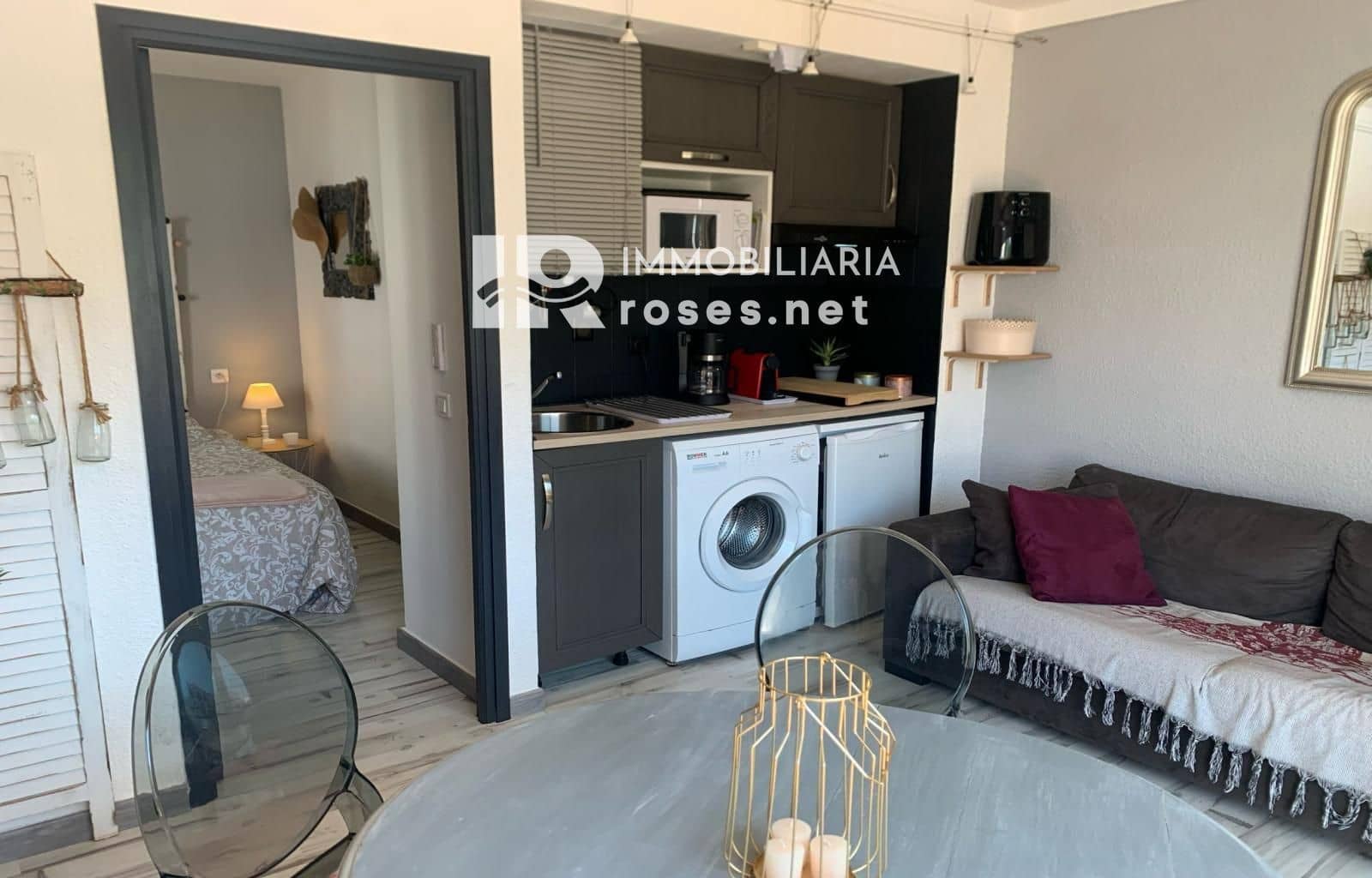 1 bedroom Flat for sale in Roses with pool - € 145,000 (Ref: 9849914)