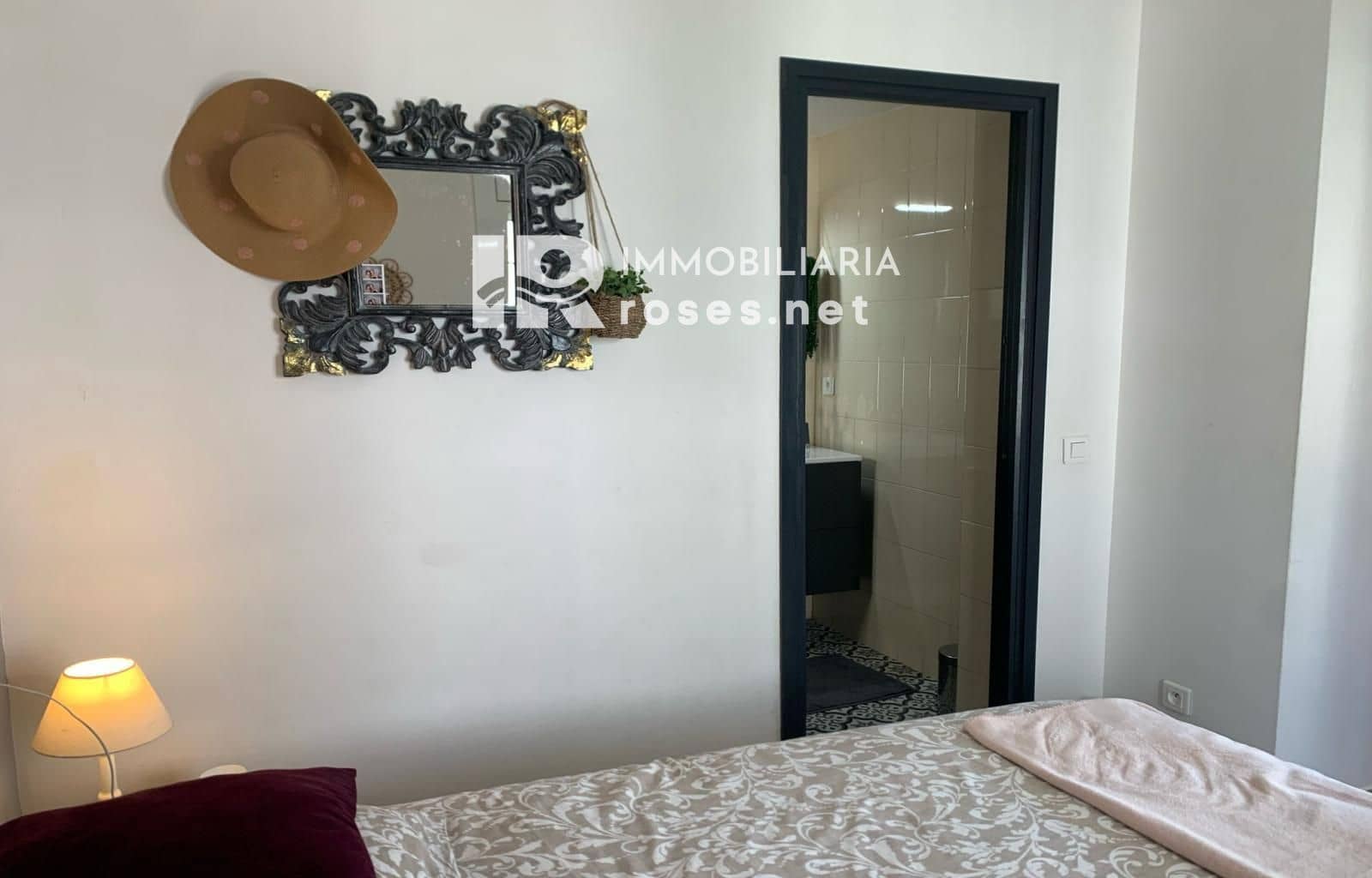 1 bedroom Flat for sale in Roses with pool - € 145,000 (Ref: 9849914)