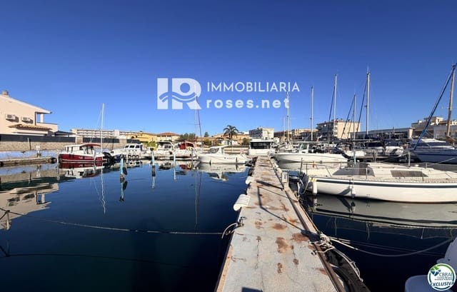 Garage til salg i Santa Margarida, Roses - € 45.000 (Ref: 9852133)