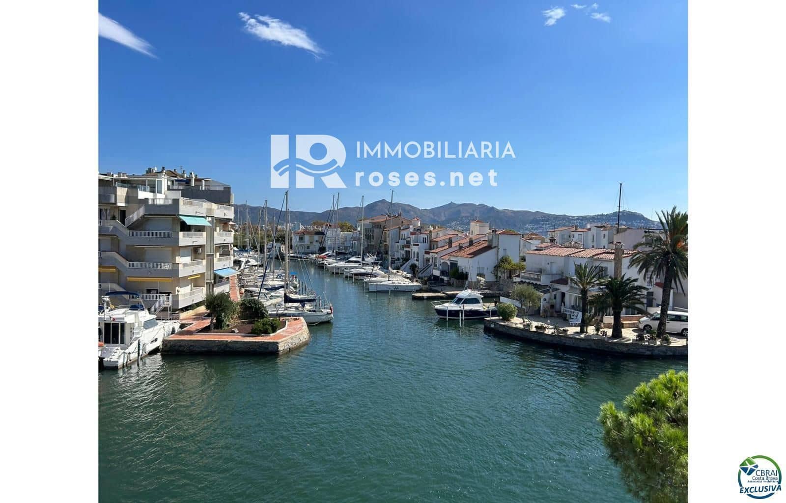 3 soveværelse Byhus til salg i Empuriabrava med garage - € 379.000 (Ref: 9852134)