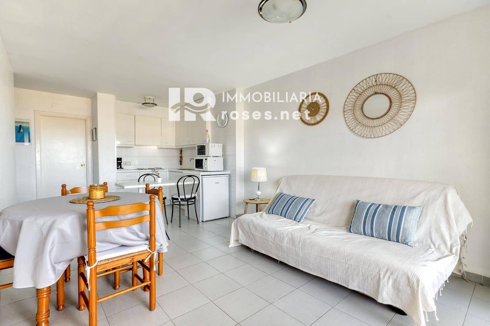 2 bedroom Flat for sale in Roses - € 260,000 (Ref: 9855939)