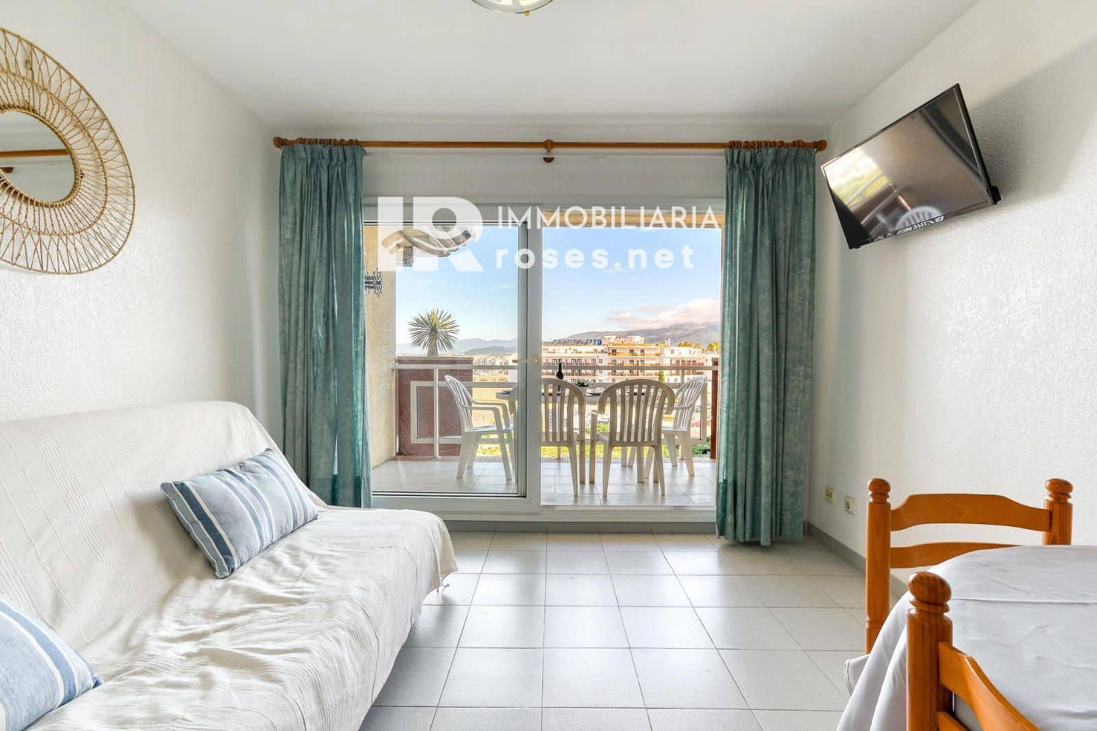 2 bedroom Flat for sale in Roses - € 260,000 (Ref: 9855939)
