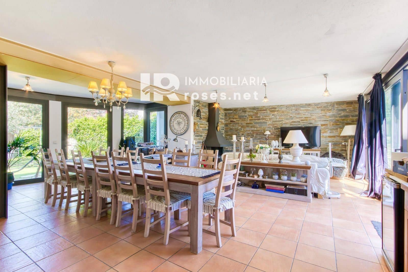 7 soveværelse Villa til salg i Llanca med garage - € 1.190.000 (Ref: 9855940)