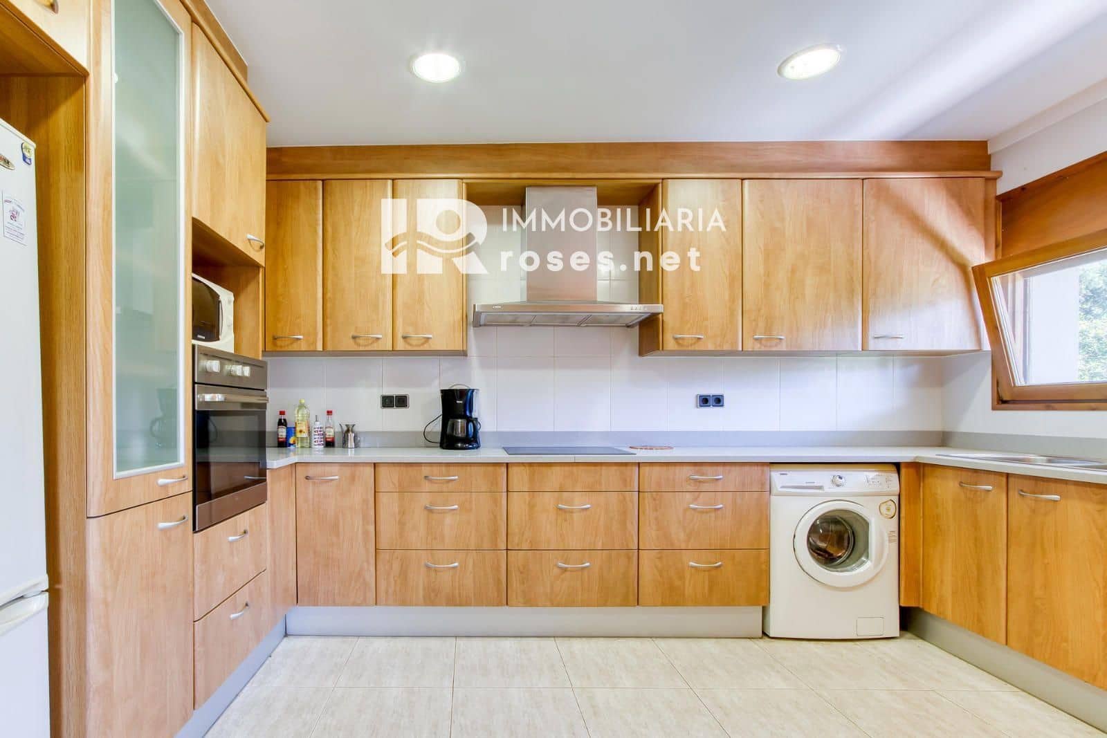 7 soveværelse Villa til salg i Llanca med garage - € 1.190.000 (Ref: 9855940)